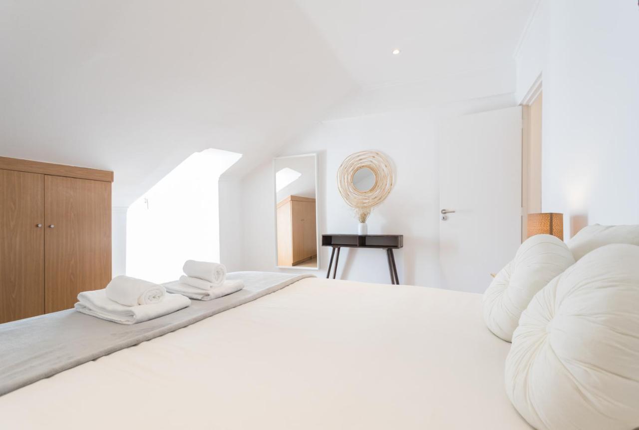 Appartement Rato Cozy 3Br W/Balcony - By Lu Holidays à Lisboa Extérieur photo